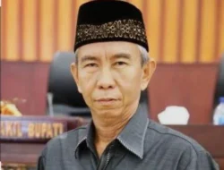 H. Barlin Anggota DPRD Murung Raya Sampaikan Saran Dan Masukan Terhadap Aparatur Pemerintah Desa